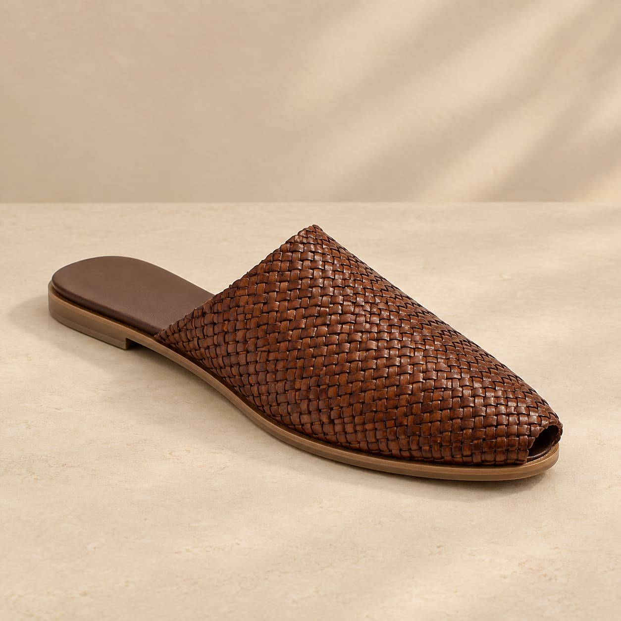 Ladies leather footwear